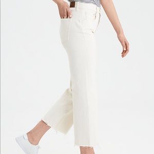 Wide leg cropped jeans